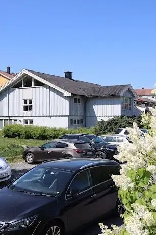 Photo de Smaalenene Frikirke