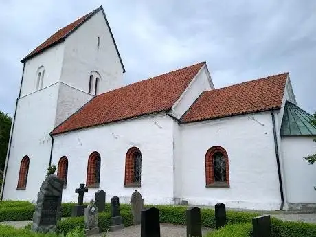 Photo de Lilla Harrie church