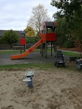 Photo de Spielplatz Jasminweg