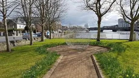 Photo de Limerick Emergency Services Memorial