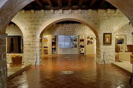 Photo de Ethnografic Museum Rupe