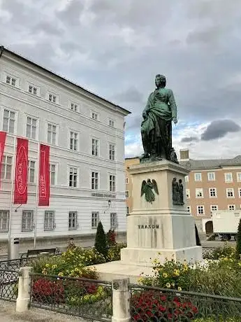 Photo de Place Mozart