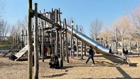 Photo de Spielplatz Gleisdreieck