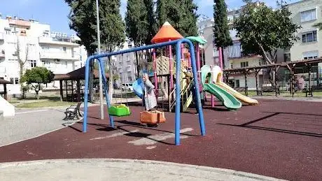 Photo de Martyrs teacher Sadettin Small Park 2012