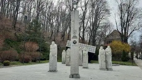 Photo de Pomnik Pamięci Górnictwa Wałbrzyskiego