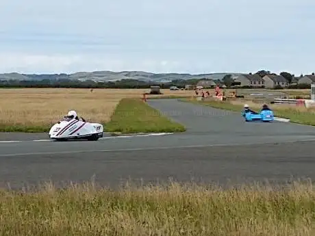 Photo de Jurby Race Circuit