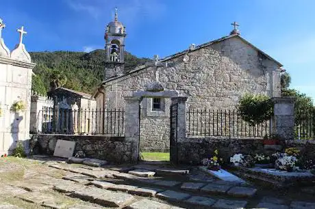 Photo de Igrexa de Santo André de Cures