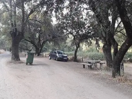 Photo de Ãrea recreativa del Encinarejo