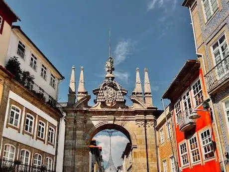 Photo de Arc de la Porta Nova