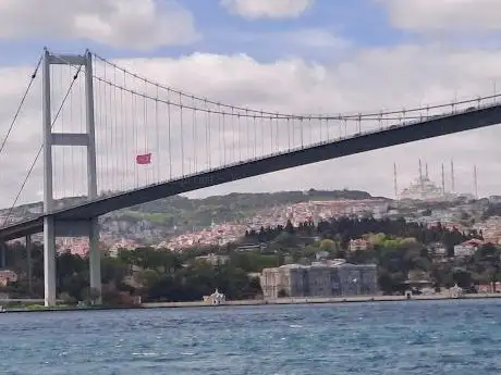 Photo de Ortaköy boğaz manzarası ve fotoğraf çekilme yeri