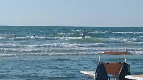 Photo de La playa de la felicidad