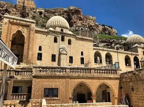 Photo de Mardin Turları | Turizm Kongre Organizasyon & Taşımacılık | Tur Acentası | Gözal Turizm