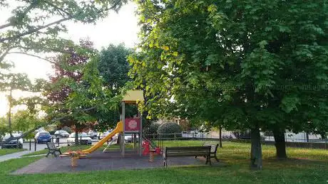 Photo de Parco Pubblico PLUTONE