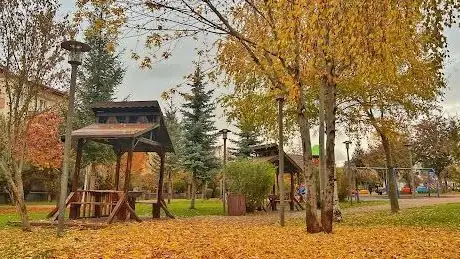 Photo de Şehid Bedrettin Erbil Parkı