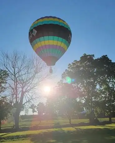 Photo de Balloons In Flight Over New Jersey  LLC