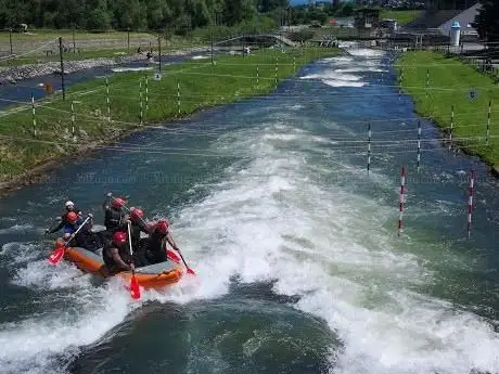Photo de Rafting na Liptove AVS - MUTTON.sk