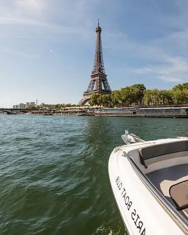 Photo de Paris Boat Club - Escale du Louvre