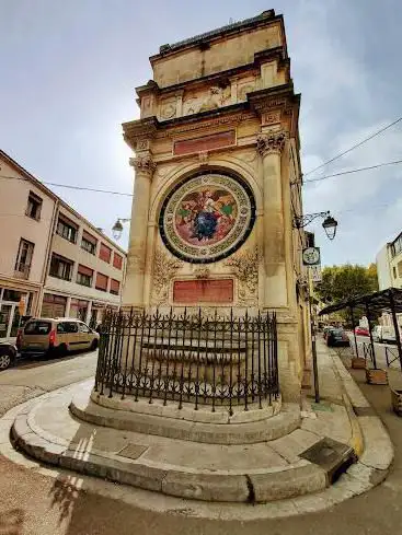 Photo de Amédée Pichot fountain