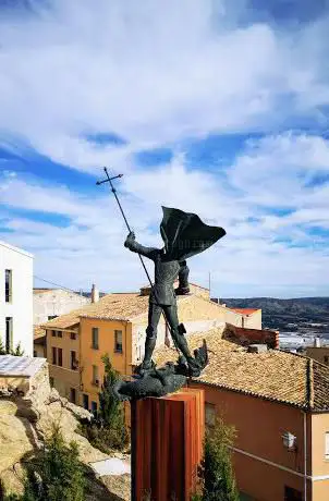 Photo de Monument a Sant Jordi