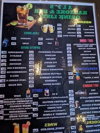 Photo de Alis Karaoke & Bar