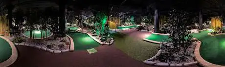 Photo de Paradise Adventure Golf Täby Centrum