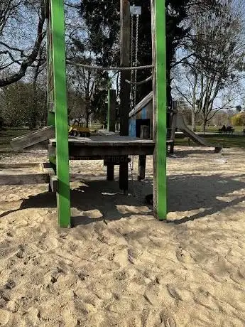 Photo de Ostpark Spielplatz für die Kleinen