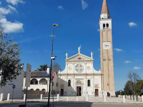 Photo de Chiesa di Santa Maria Assunta