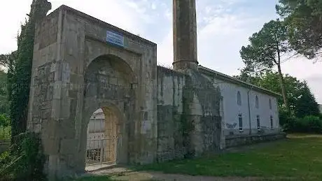 Photo de Eskipazar Camii ve Hamamları