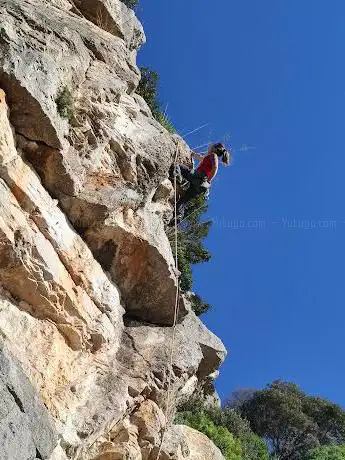 Photo de Monte Leano (Falesia)