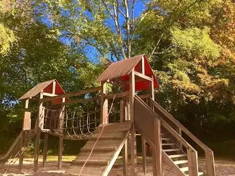 Photo de Spielplatz Mozartstraße