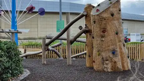Photo de Cribbs Causeway playground.