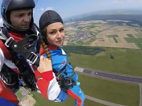 Photo de RUSSO PARACHUTISME