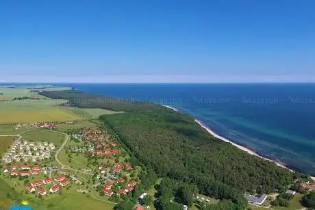 Photo de Feriendorf am Bakenberg