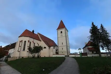Photo de Pfarrkirche Eberndorf (Maria Himmelfahrt)