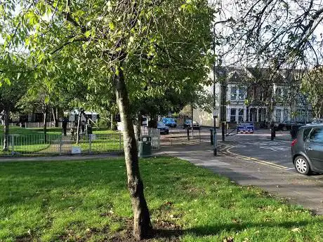 Photo de Bramshill Road Open Space