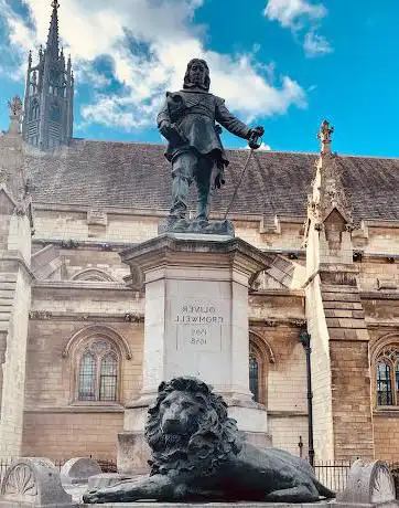 Photo of Statue of Oliver Cromwell  Westminster