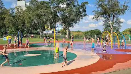 Photo de Embankment Splash Park