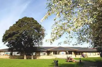 Photo de The Rising Sun Countryside Centre