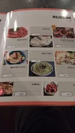 Photo de Dut Meze Restorant • Steak House