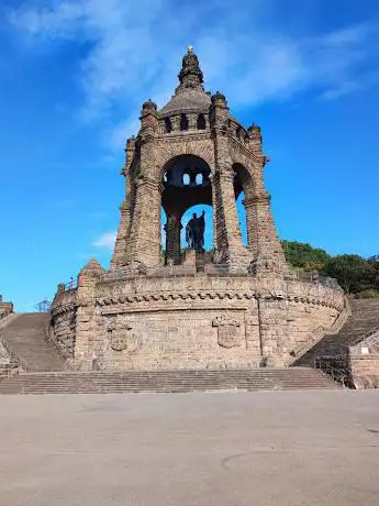 Photo de Emperor William Monument