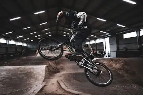 Photo de Vallens Bmxhall