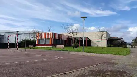Photo de Casa da Cultura de Adina