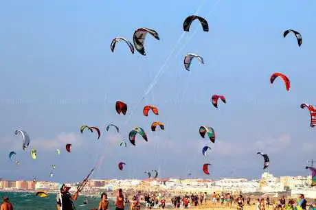 Photo de Born To Kite Tarifa - Escuela Kitesurf