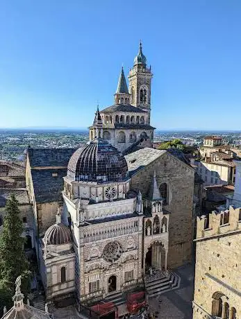 Photo de Basilique Santa Maria Maggiore de Bergame