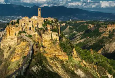 Photo de Visitare la Tuscia - guida turistica abilitata per Viterbo e Roma - Marco Zanardi
