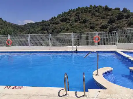 Photo de Piscina Higueras