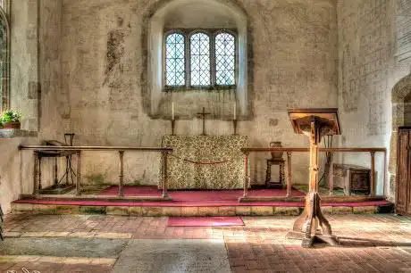 Photo de Coombes Church