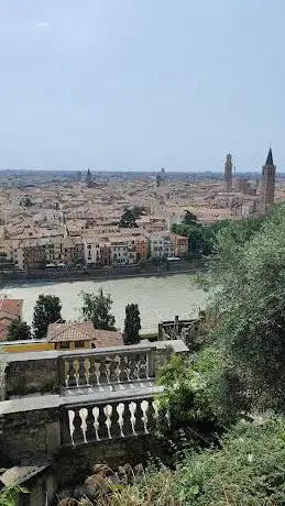 Photo de Castel San Pietro