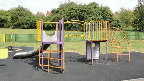 Photo de Vale Drive Play Park