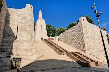Foto de Monument à la Victoire et aux Soldats de Verdun